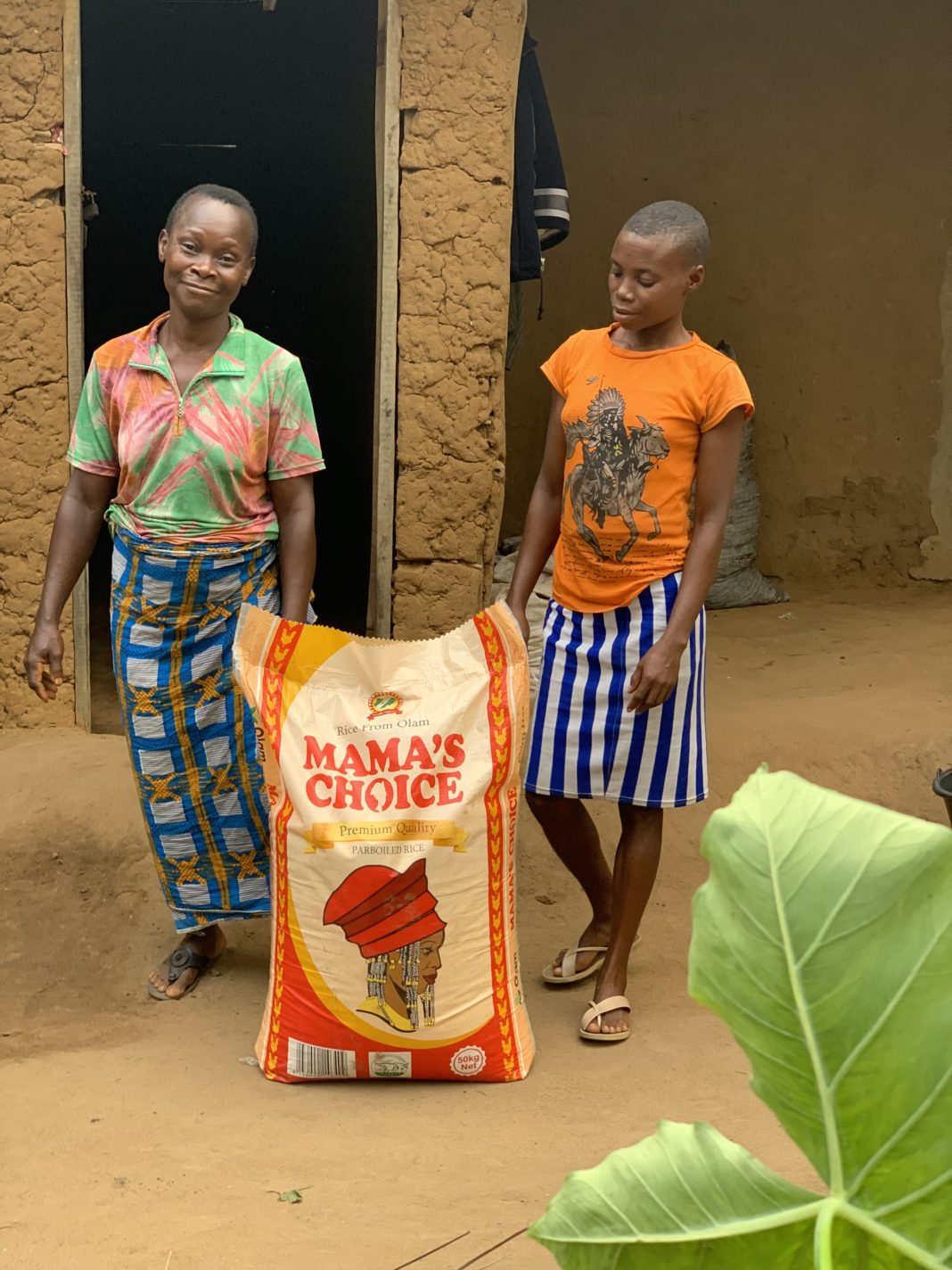 Bag of Rice Project 262 A visit to the Monday family A Thrifty Mom